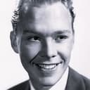 Kenneth Howell als Phil Hills