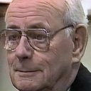 Vic Gordon als Montclare Resident