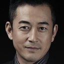 王志飞 als Captain Chen