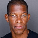 Damian Thompson als Udumbke