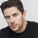 Sam Hayden-Smith als Lance