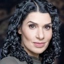 Christine Sahely als Mrs. Mahmood