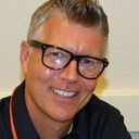 John Michael Graham als Bob