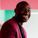 Kwesi James als Self