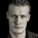 Jonas Kyed als Sander Lars Hansen