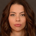 Laura Carswell als Moon-eyed Cheerleader