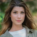 Chloé Nabédian als la femme de chambre de la Baronne