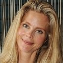 Sophie Lee als Tania Degano