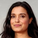 Shelley Conn als Terry