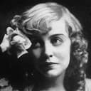 Violet MacMillan als Violet Bronson