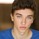 Gavin Casalegno als Burke's Son