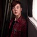 Em Siobhan McCourt als 
