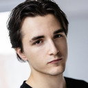 Ryan David Younes als Max Buddy
