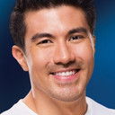 Luis Manzano als Mark Salvacion