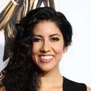 Stephanie Beatriz als Elena