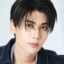ณัฎฐ์ฐชัย บุญประเสริฐ als Komcharn Yuyangyuen