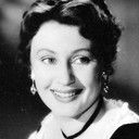 Elfie Pertramer als Innkeeper's Wife