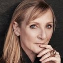 Lesley Sharp als Mortola