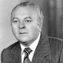 Tano Banushi als 