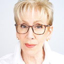Donna Del Bueno als Blonde Councilwoman