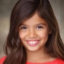 Madelyn Miranda als Dora (6 years)
