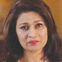 Naila Jaferi als Zakia Ismael