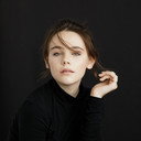 Amélie Pelletier als Jo 17 years old