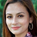 Mimi Ernida als Shima / Jamaliah