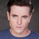Michael Tibbetts als Victor Smith