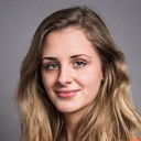 Alisa Gashi als School Girl #4