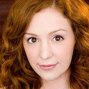 Emily Happe als WRHS TV Host