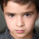 Atlee Smallman als Freddie Forrester