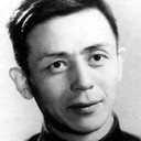 Yan Wang als Regimental commander Wang