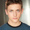 Cole Prawer als Toby