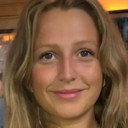 Martine Ølbye Hjejle als Pige på Griffenholm
