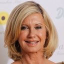 Olivia Newton-John als Debbie