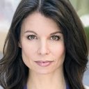 Michele Yeager als Vanessa the news anchor