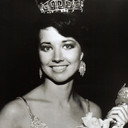 Susan Powel als Self