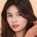 Ashley Lopez als Ina