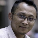 Adhitya Mulya als Pelayan Restoran