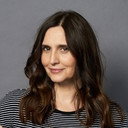 Jayne Middlemiss als Self - Host