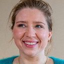 Sarah Renson als Self - Host / Chef