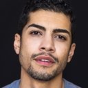 Rick Gonzalez als Ricky