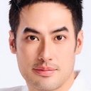 Pakorn Chatborirak als Tong