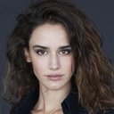 Valentina Bellè als Cecilia Manzini