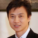 倪震 als Mr. Ku's Son