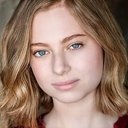 Sara Rodier als Carrie at 10