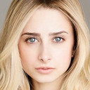 Madeleine Gardella als Sarah