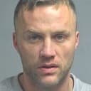 Mark Lukyn als Rescue Worker