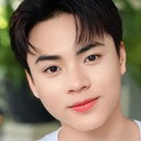 วชิรวิทย์ แสงจันดา als Janine